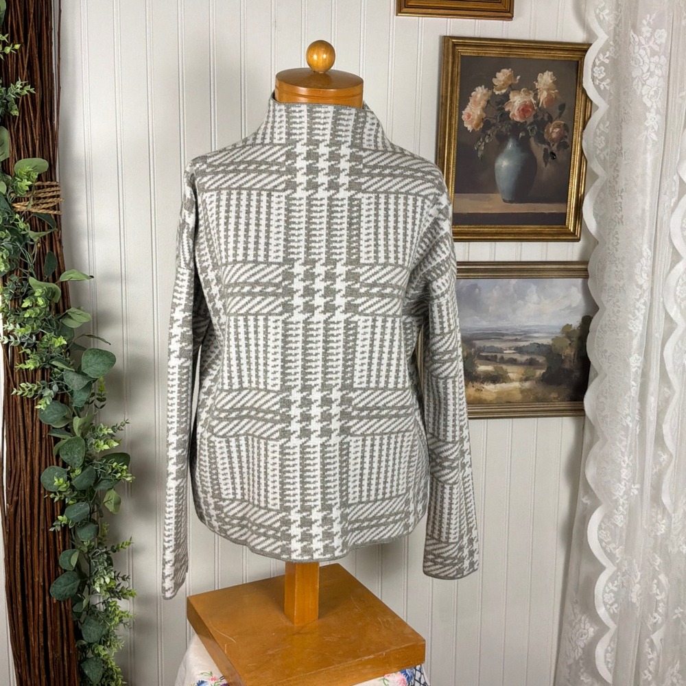 Max Studio Sweater Womens Small Gray Excellent Plaid Mock Neck Knit